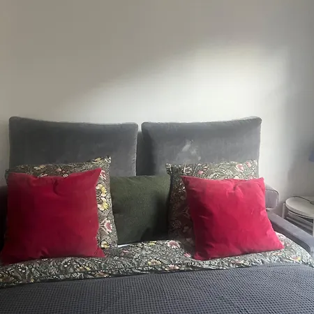 Bedroom In Paris
